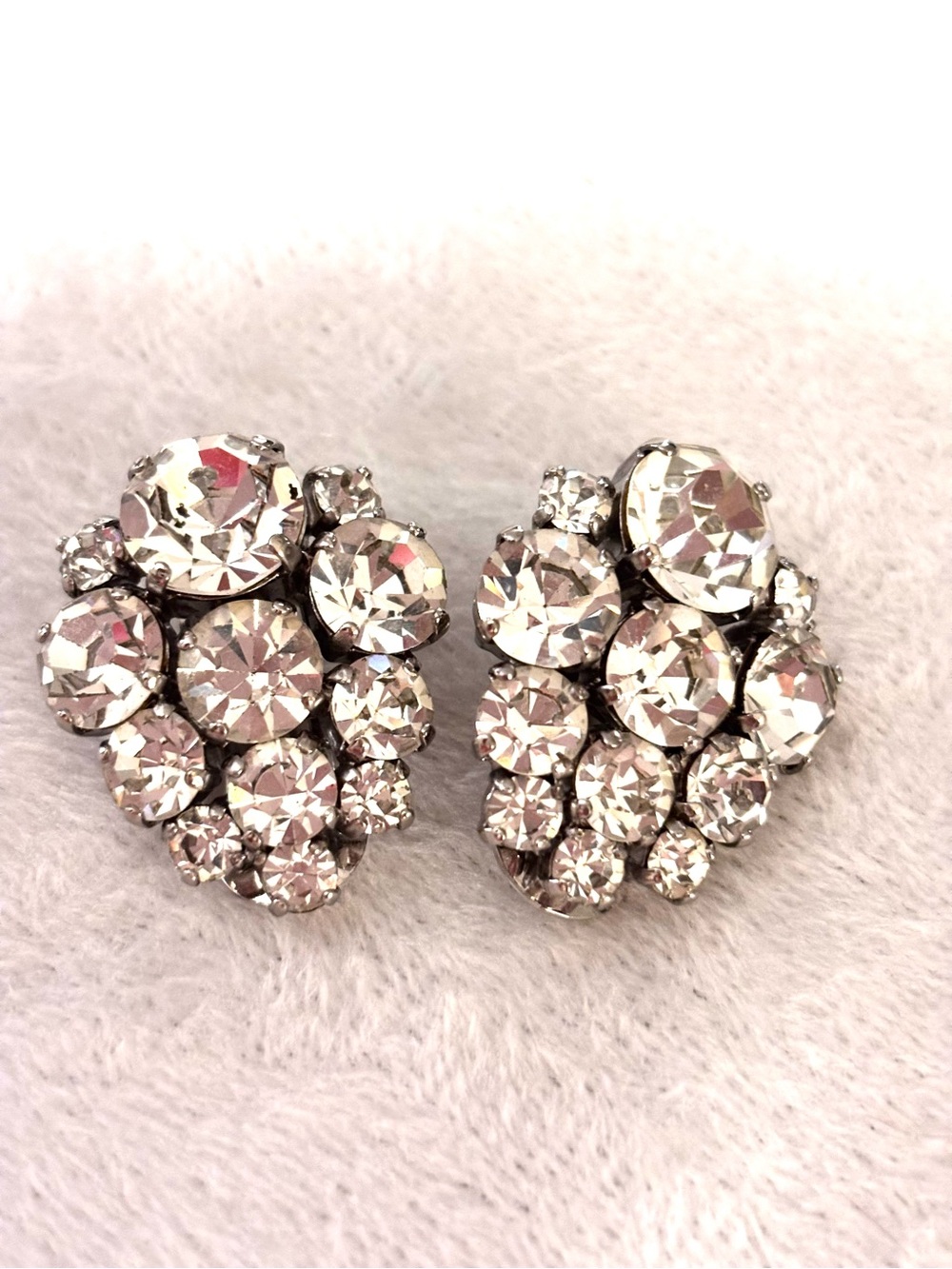 Vintage Signed SCHREINER Clear Crystal Rhinestone Cluster Clip Earrings